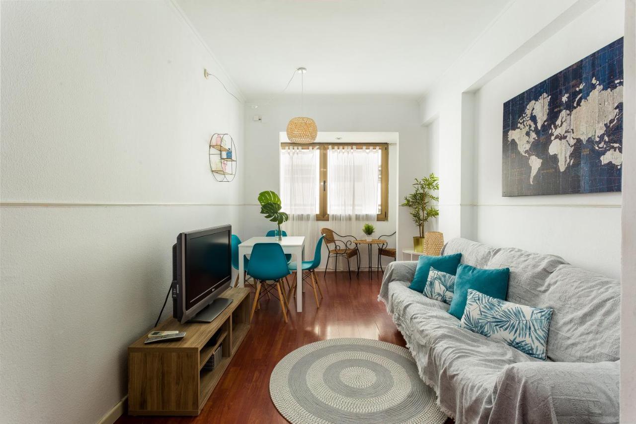 Lodging Apartments Illa Diagonal Barcellona Esterno foto